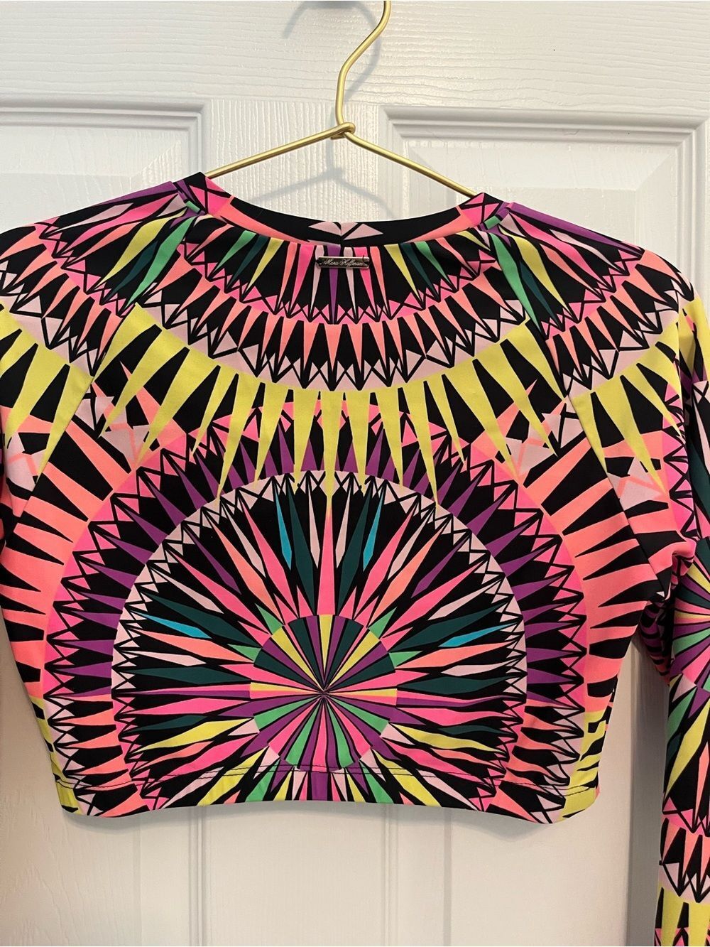 Mara Hoffman Swim Neon Geometric Long Sleeve Crop Rash Guard Top M - Picture 12 of 16